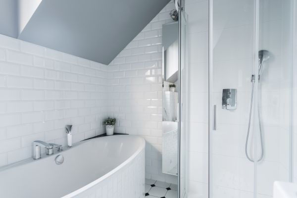 Bathroom Caulking Service in Kirkland