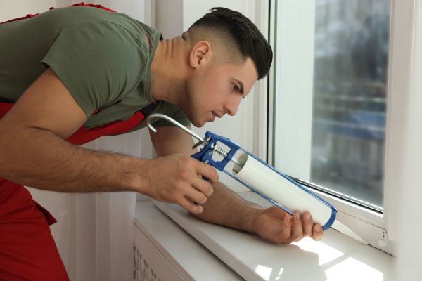 Window Caulking Repair in Kirkland
